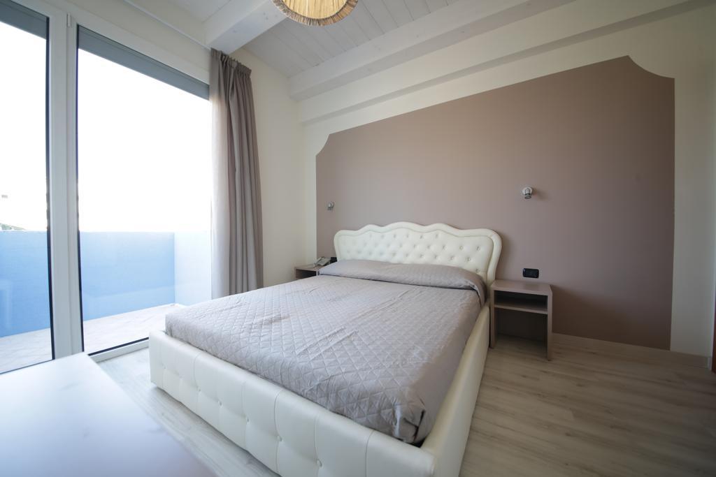 Hotel Leonardo Cesenatico Extérieur photo