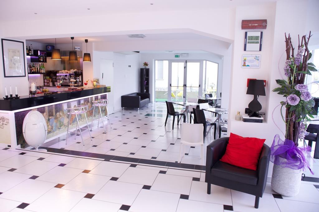 Hotel Leonardo Cesenatico Extérieur photo